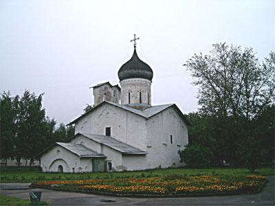 Tserkov' Nikoly na Usokhe (Church
         of St. Nicholas on Usokha, 1536). Photo: Yaroslav Blanter