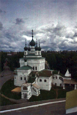 Троицкий собор (1684—1697) .
         Фото: Илья Буяновский