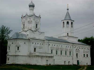 Солотча. Церковь Святого Духа. 
    Фото: Дмитрий Фокин