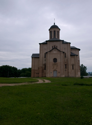 Церковь Михаила Архангела (Свирская) на Пристани. 
      Фото: Ярослав Блантер