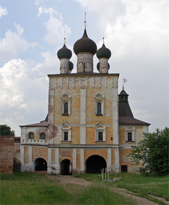 Сретенская надвратная церковь (1692)
            с внутренней стороны. Фото: Ярослав Блантер